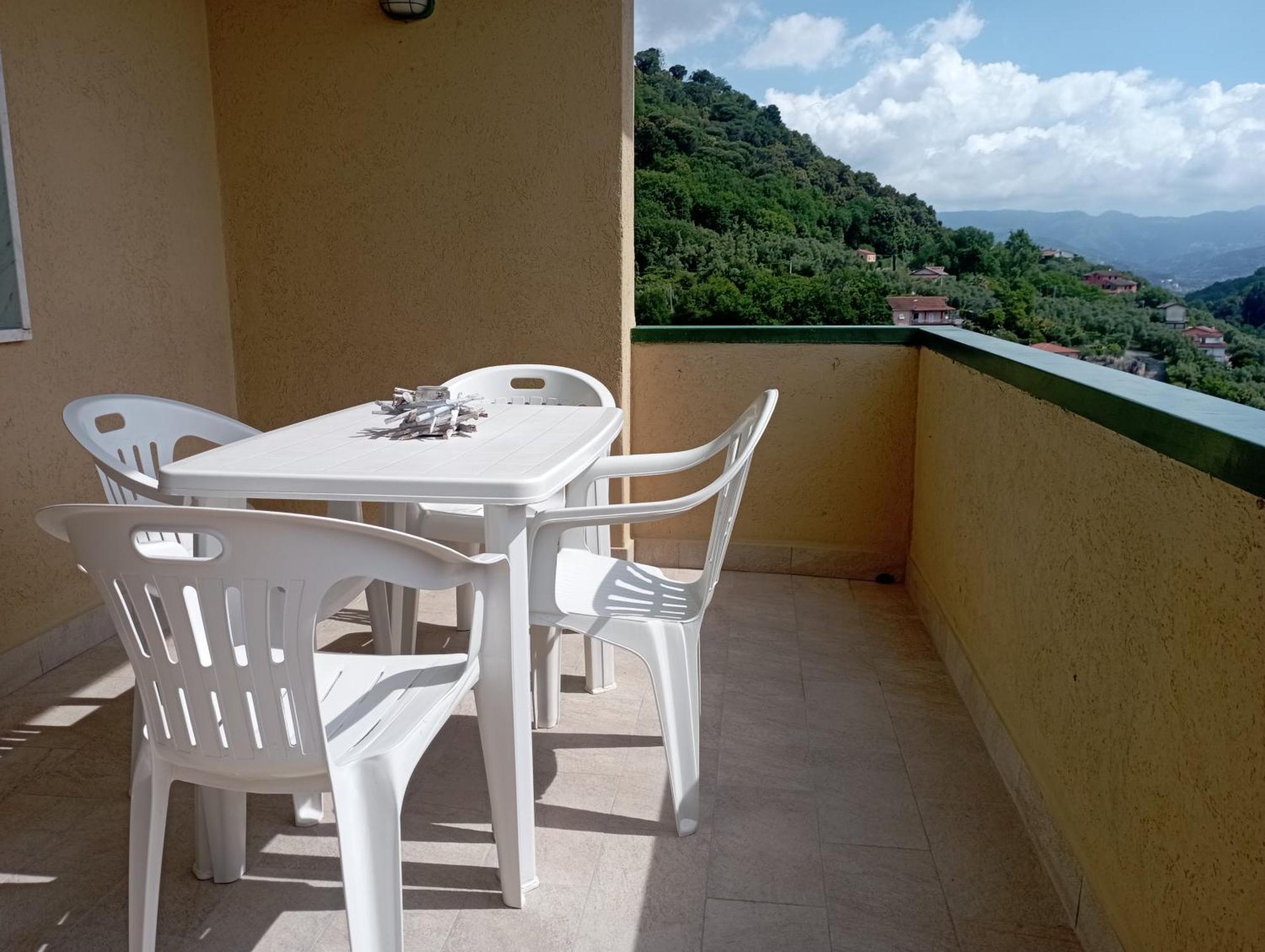 Apartamento Dagli Ulivi Al Mare Lerici Exterior foto